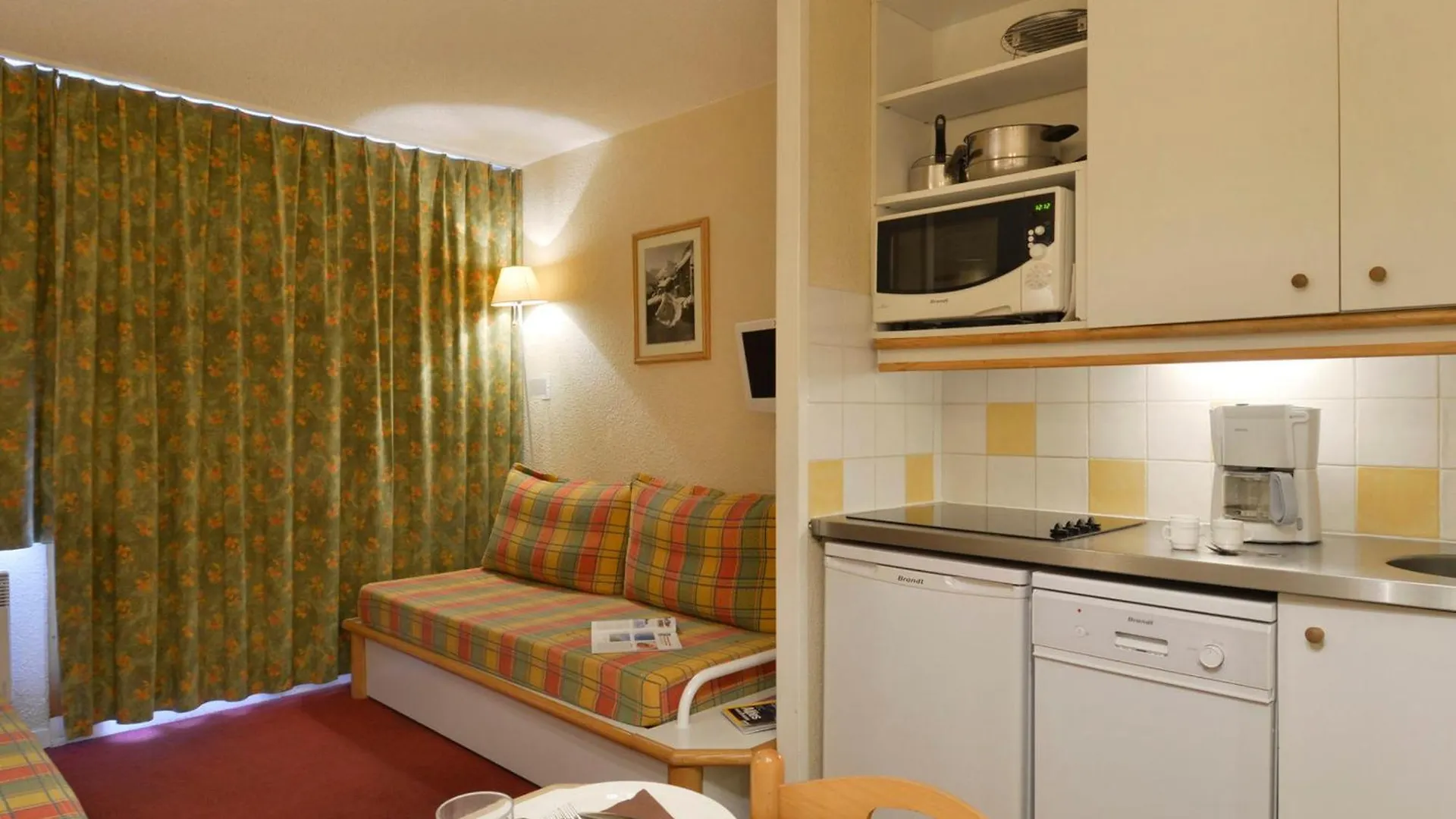 Apartment Studio Cabine Ski-In/Ski-Out, Animaux Admis, Parking En Option - Fr-1-181-2211 La Plagne-Tarentaise France